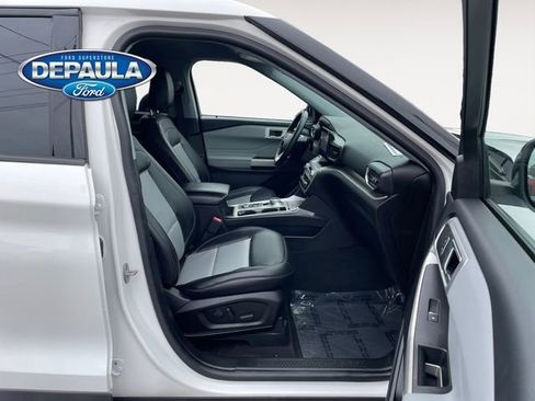 Certified 2022 Ford Explorer XLT w/ Equipment Group 202A image 19
