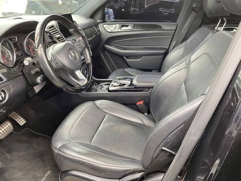 Used 2018 Mercedes-Benz GLE 43 AMG 4MATIC w/ Premium 2 Package image 17