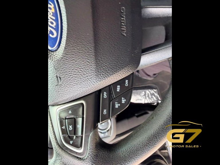 Used 2017 Ford Escape SE FWD image 23