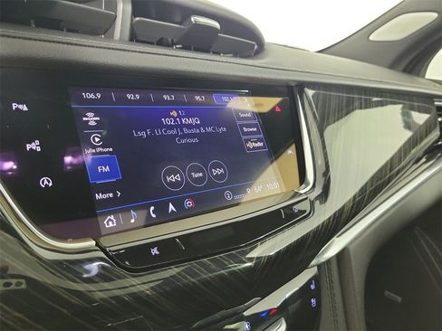 Certified 2023 Cadillac XT6 Premium Luxury w/ Technology Package image 27
