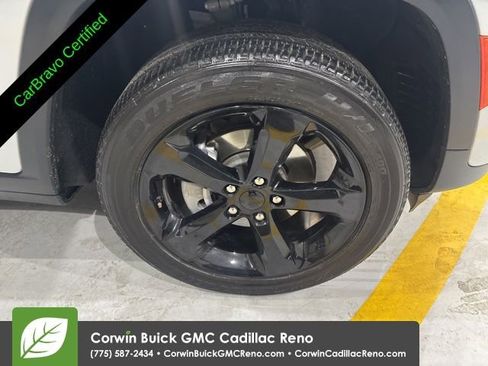 Used 2024 Jeep Grand Cherokee Altitude AWD/4WD image 41