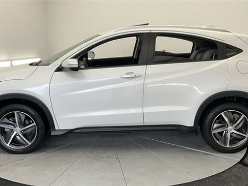 Certified 2022 Honda HR-V EX image 9