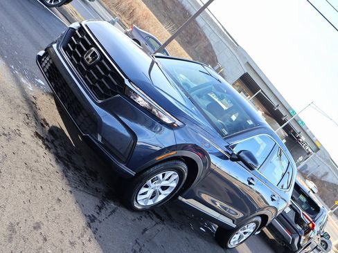 Certified 2024 Honda CR-V LX image 3