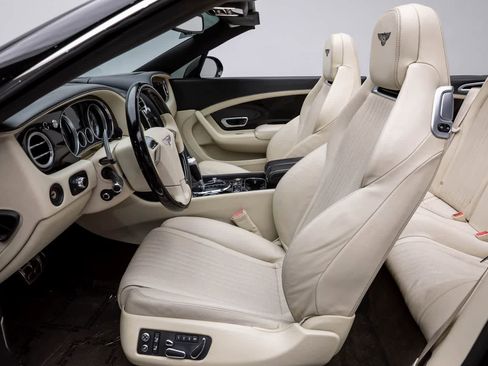 Used 2018 Bentley Continental GT image 10