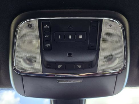 Used 2023 Dodge Charger SRT Hellcat w/ Harman/Kardon Audio Group RWD image 28