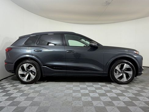 Used 2025 Audi Q6 e-tron Premium Plus w/ Premium Plus AWD/4WD image 8