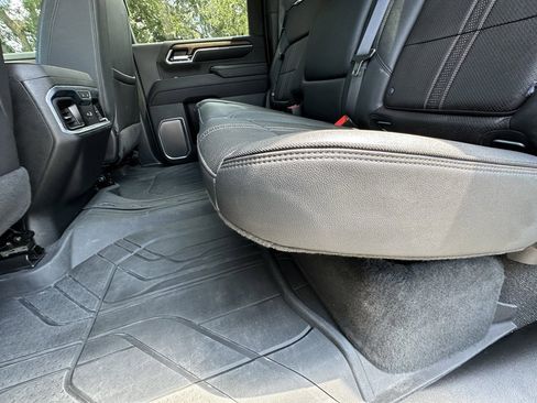 Used 2024 Chevrolet Silverado 3500 High Country w/ High Country Premium Package image 21