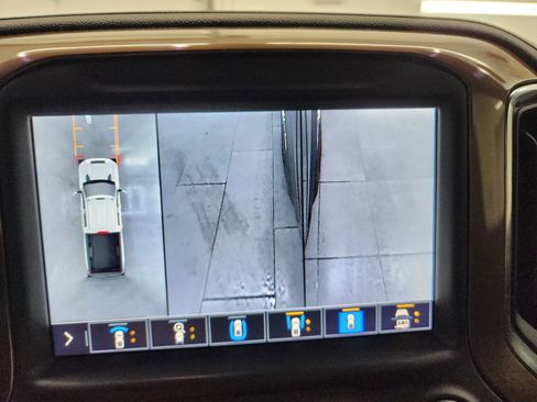 Used 2021 Chevrolet Silverado 2500 High Country w/ Z71 Off-Road Package image 60