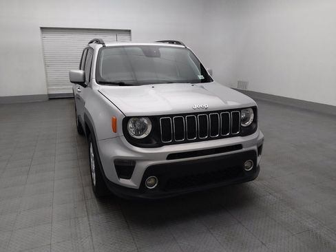 Used 2020 Jeep Renegade Latitude FWD image 14