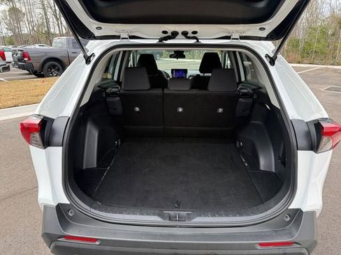 Used 2025 Toyota RAV4 LE image 9