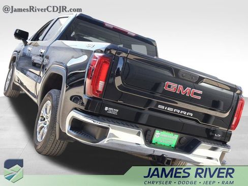 Used 2025 GMC Sierra 1500 SLT image 3