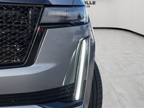 Used 2021 Cadillac Escalade Sport w/ Driver Assist Tech Package image 5