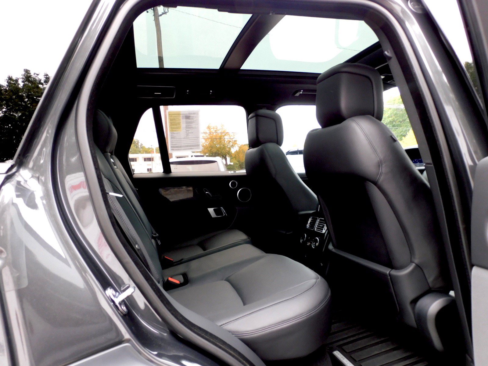 Used 2021 Land Rover Range Rover Westminster Edition AWD/4WD image 18