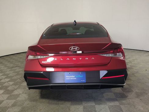 Certified 2025 Hyundai Elantra SEL FWD image 6