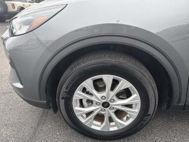 Used 2025 Ford Escape Active FWD image 21