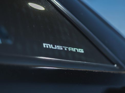 Used 1993 Ford Mustang Cobra image 10