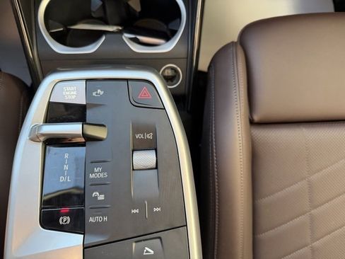 Used 2025 BMW X2 xDrive28i w/ Technology Package image 14