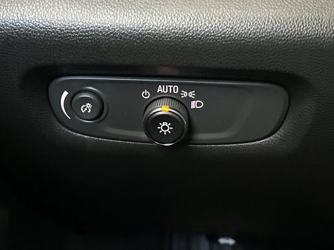 Used 2023 Chevrolet Traverse RS w/ LPO, Cargo Package AWD/4WD image 37