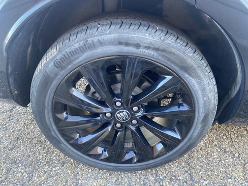 Used 2024 Buick Envista Sport Touring image 10