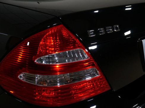 Used 2006 Mercedes-Benz E 350 Sedan image 8