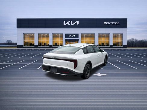 Used 2025 Kia K4 FWD image 6