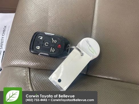 Used 2018 Chevrolet Suburban Premier image 28