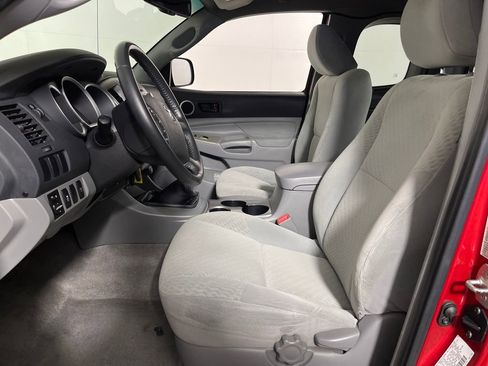 Used 2010 Toyota Tacoma 2WD Access Cab image 12