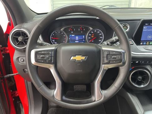 Used 2022 Chevrolet Blazer LT FWD image 17