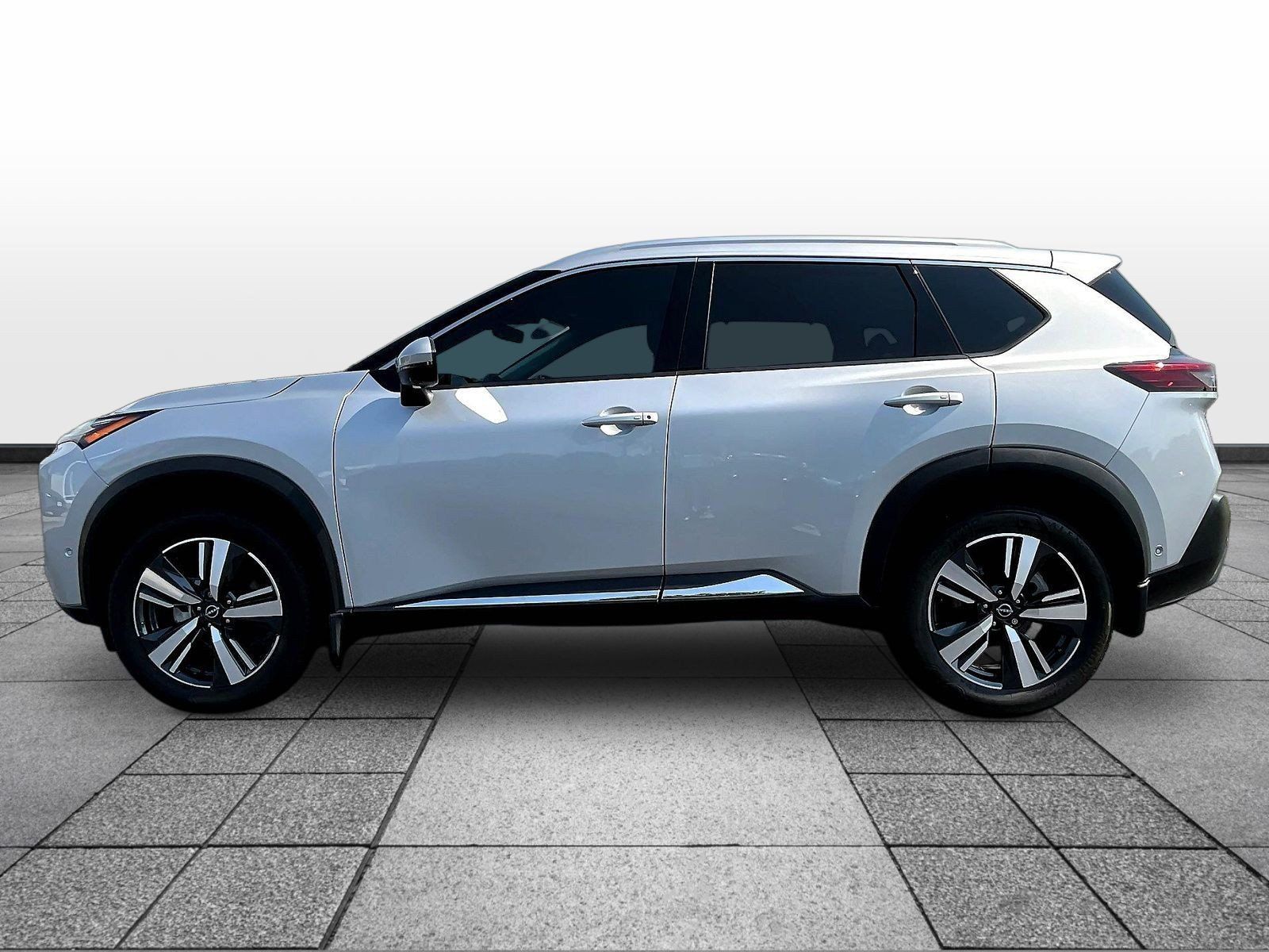Certified 2023 Nissan Rogue SL w/ SL Premium Package AWD/4WD image 8