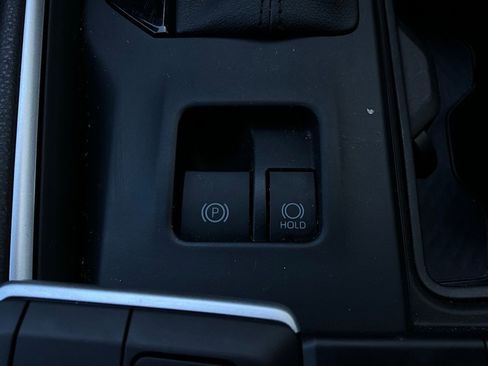 Used 2025 Toyota Grand Highlander FWD image 25