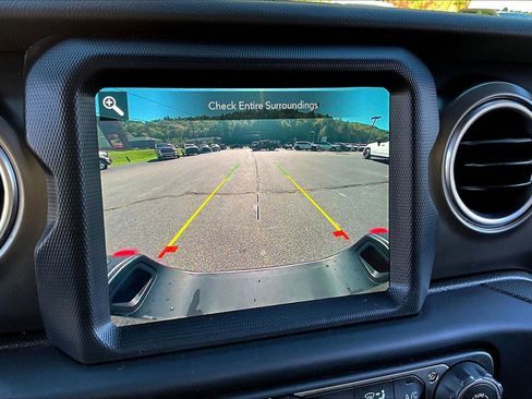 Used 2020 Jeep Gladiator Rubicon image 22