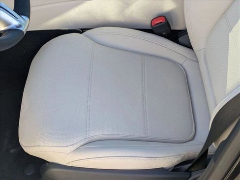 New 2026 Mercedes-Benz C 300 Sedan image 4