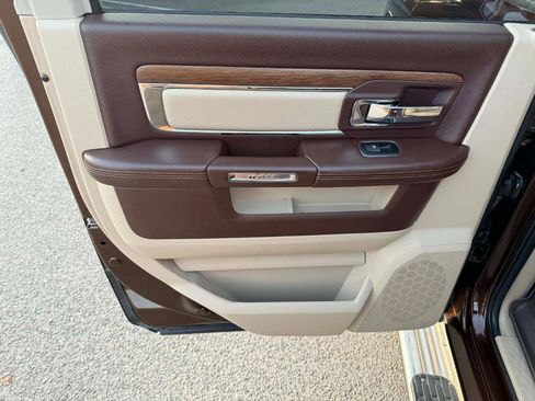 Used 2015 RAM 1500 Laramie w/ Convenience Group image 14