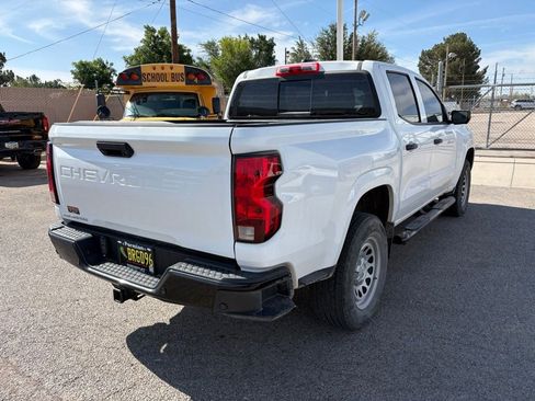 Used 2023 Chevrolet Colorado W/T w/ Technology Package RWD image 4