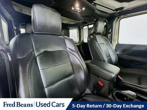 Used 2022 Jeep Wrangler Unlimited Sahara AWD/4WD image 35