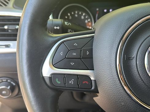 Used 2018 Jeep Compass Latitude w/ Cold Weather Group AWD/4WD image 24