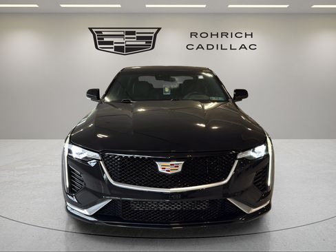 Used 2020 Cadillac CT4 Sport AWD/4WD image 2