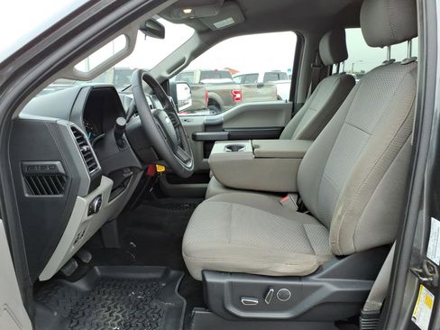 Used 2018 Ford F150 XLT w/ Equipment Group 302A Luxury image 13