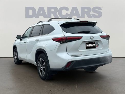 Used 2023 Toyota Corolla XSE image 5