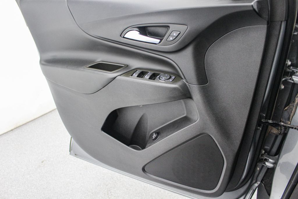 Used 2023 Chevrolet Equinox LT AWD/4WD image 18