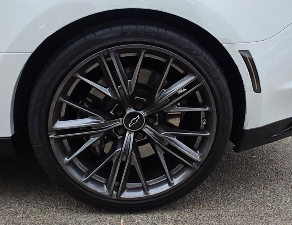 Used 2023 Chevrolet Camaro ZL1 RWD image 10