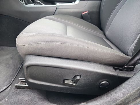 Used 2022 Dodge Charger SXT RWD image 16
