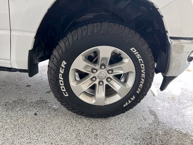 Used 2024 RAM 1500 Laramie AWD/4WD image 8
