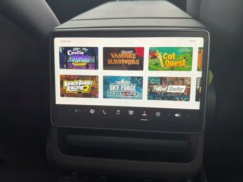 Used 2026 Tesla Model Y Long Range image 18