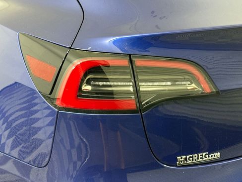 Used 2021 Tesla Model 3 Standard Range Plus image 35