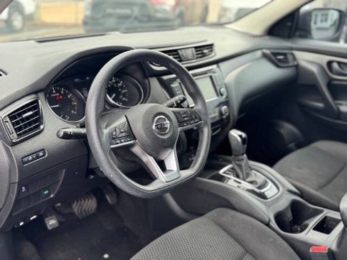 Used 2019 Nissan Rogue Sport S w/ Appearance Package FWD image 8
