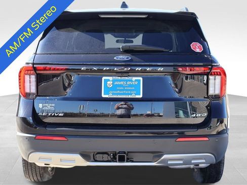 New 2026 Ford Explorer Active w/ Active Comfort Package AWD/4WD image 4
