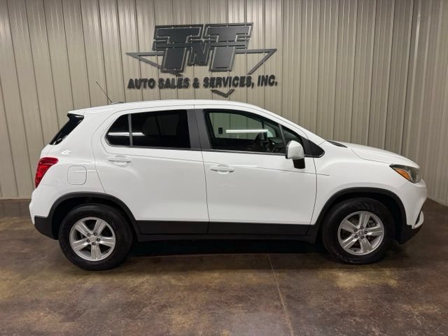 Used 2020 Chevrolet Trax LS w/ Tint and Cruise Package FWD image 6
