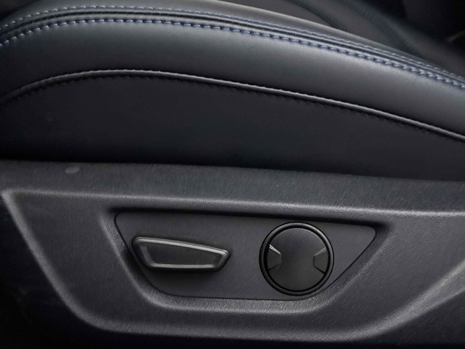 Used 2025 Ford Mustang Dark Horse RWD image 26