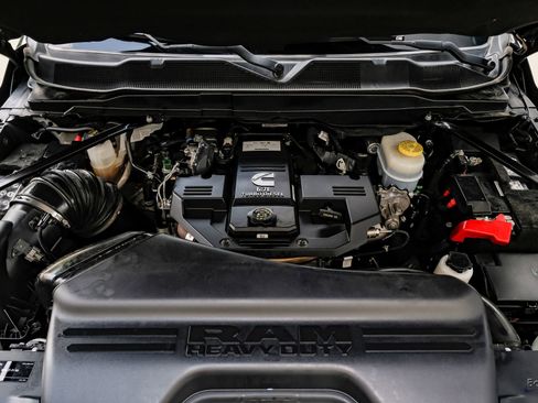 Used 2022 RAM 3500 Laramie w/ Night Edition image 3